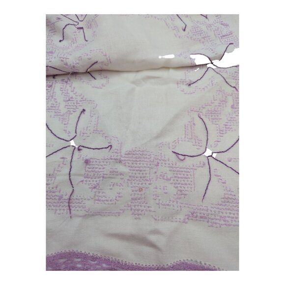VTG Handcrafted Cross Stiched Table Runner Dresser Scarf Purple Crochet Trim - Picture 6 of 9